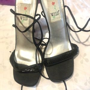 Lace up Wild rose heel